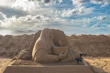 El famoso belén de arena de Las Canteras, icono de la Navidad grancanaria/Antonio Rico.